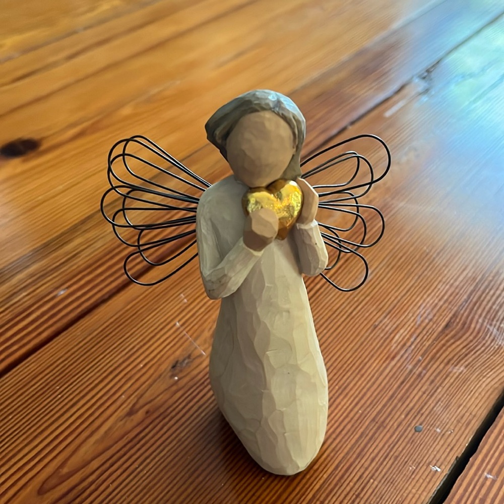 Willow tree, Angel of my Heart with gold heart 2009
